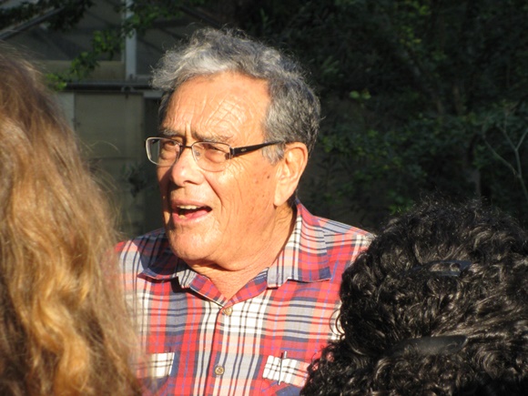 יואב ויזל מדריך בגן הבוטני. צילם: יובל ספיר